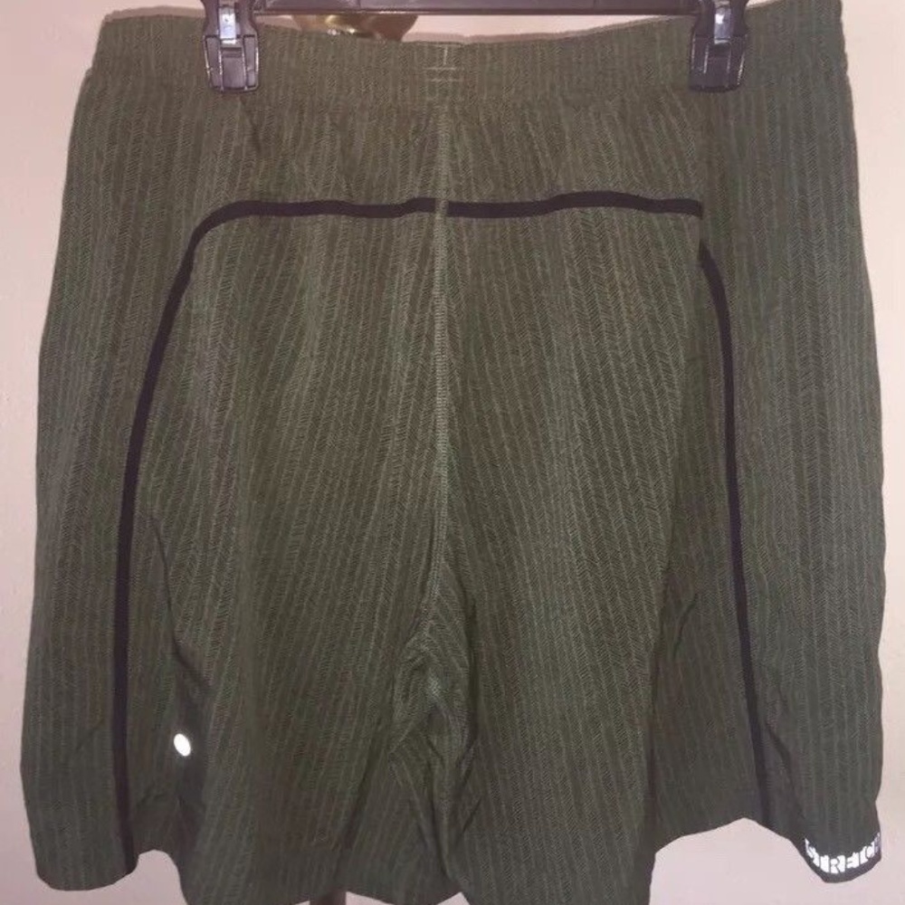 LULULEMON PACE BREAKER LINED SHORTS SZ XXL 2XL